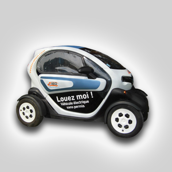 VEO Location, location de voitures sans permis, BellieTwizy électrique modèle 45